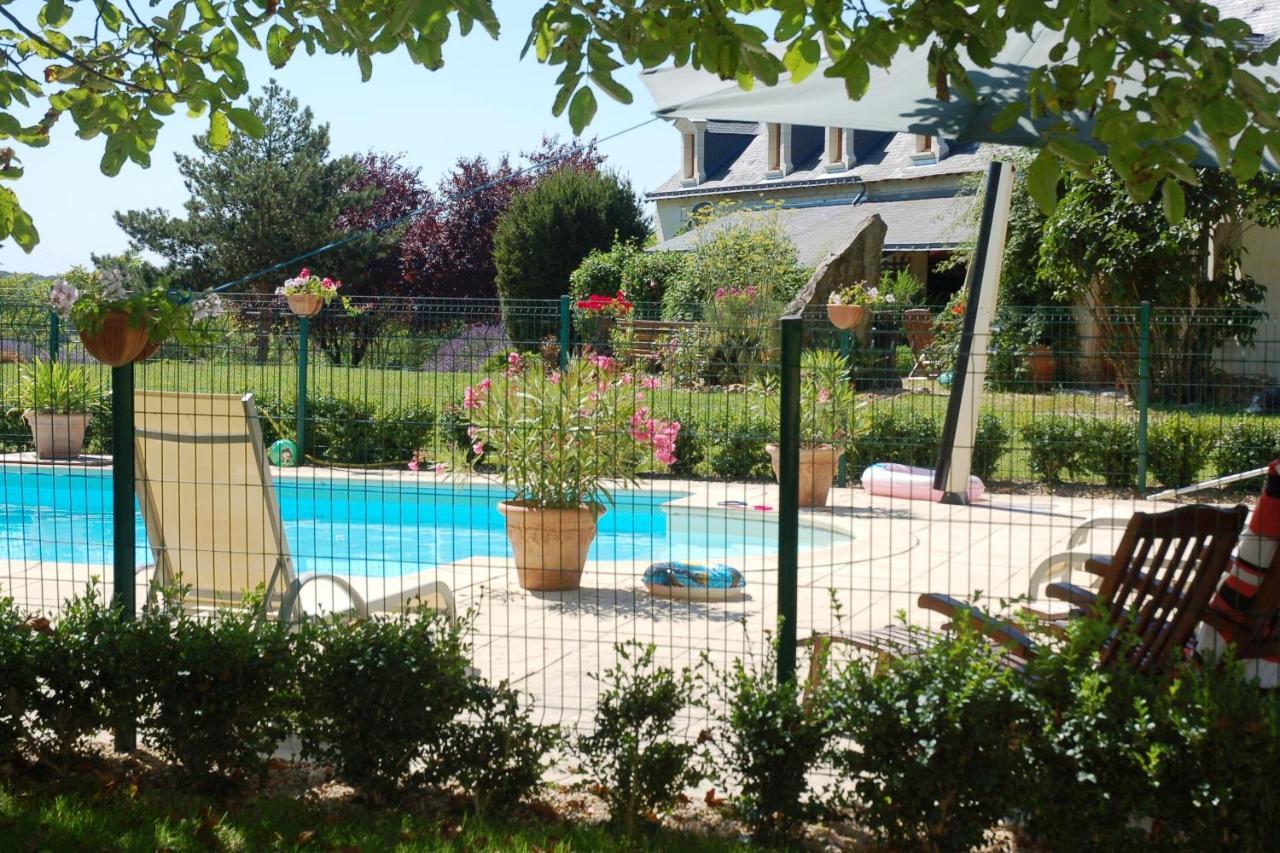 Le Logis Du Pressoir Chambre D'Hotes Bed & Breakfast In Beautiful 18Th Century Estate In The Heart Of The Loire Valley With Heated Pool And Extensive Grounds Bed & Breakfast Les Bois-d'Anjou Luaran gambar